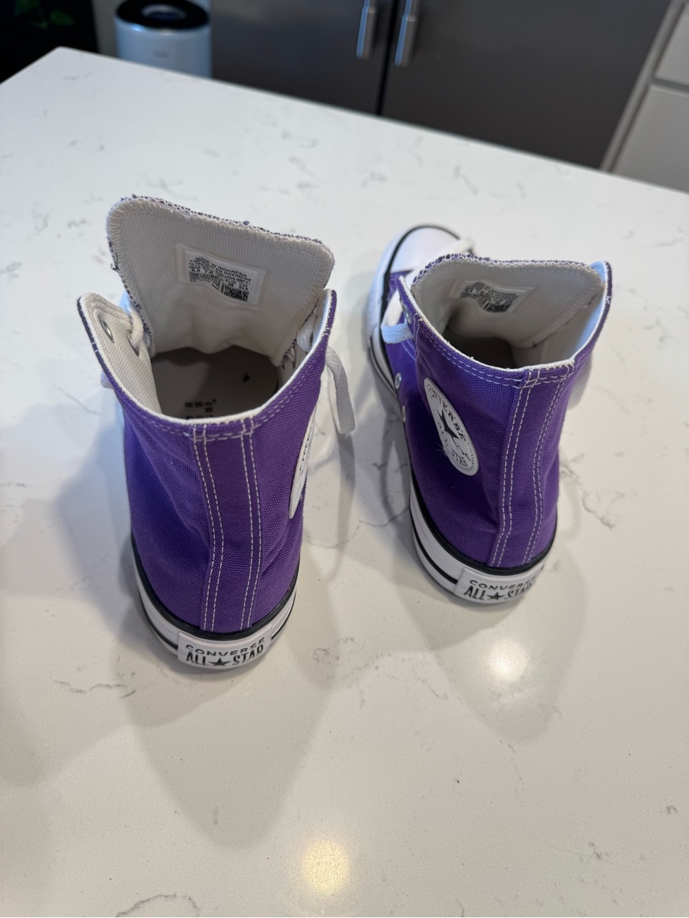WOMEN'S 7.5 PURPLE CONVERSE CHUCK TAYLOR ALL STAR HIGH TOP CASUAL SHOES - Picture 2 of 8